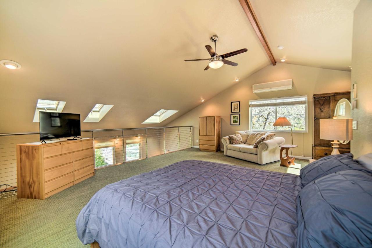 Hilltop Loft Ukiah Vacation Rental! Esterno foto